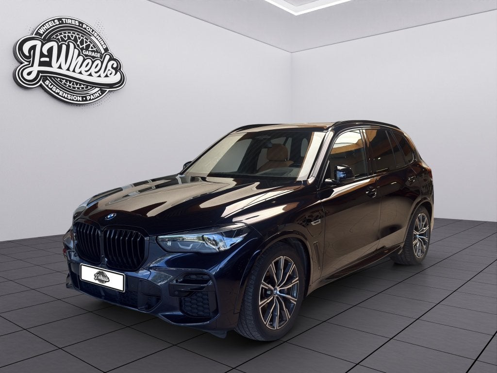 BMW X5 xDrive45e – M-Sport - HUD - AHK - 360 - Cognac, Autos, Achat, Entreprise, Entretenue par le concessionnaire, 5 portes
