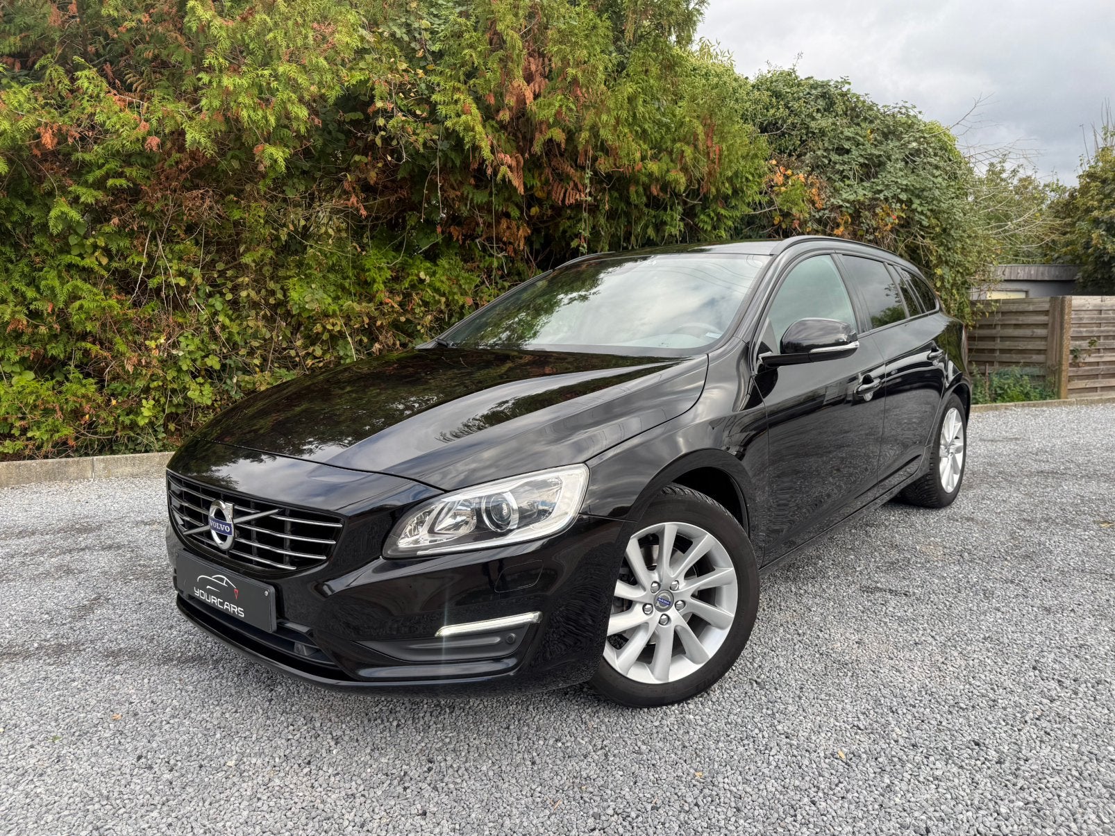 Volvo V60 2.0 D Luxury Edition * XENON * CUIR * GPS * EURO 6, Cuir, Achat, Entreprise, https://public.car-pass.be/vhr/2b2add81-fc5a-406f-ac56-43cfb6a5403c