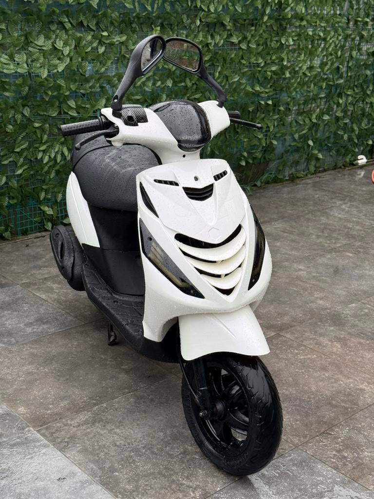 Fermeture éclair Piaggio 4 temps Classe A, Vélos & Vélomoteurs, Scooters | Marques Autre, Comme neuf, Enlèvement ou Envoi