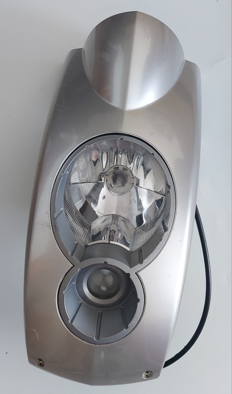 Peugeot Ludix radiatorrooster met koplamp en kilometerteller, Verzenden