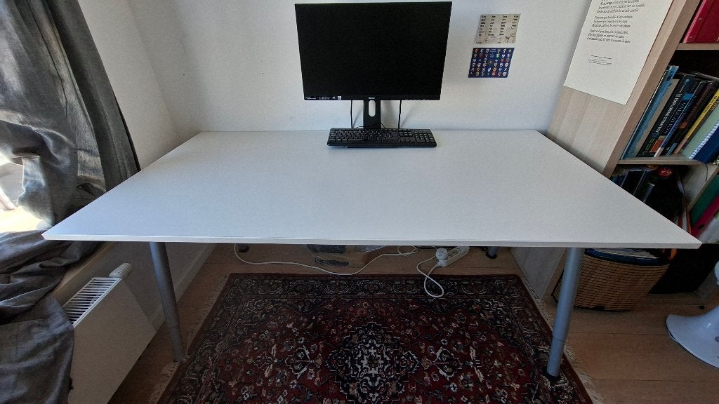 IKEA bureau, Huis en Inrichting, Bureaus, Ophalen, 160 cm, Gebruikt, In hoogte verstelbaar