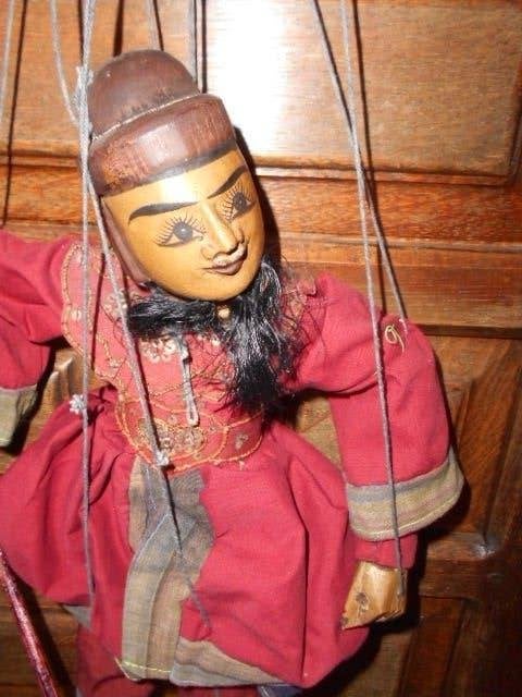 magnifique marionnette, bali, bois et textile, Rouge, Enlèvement ou Envoi, Bois, 35 cm