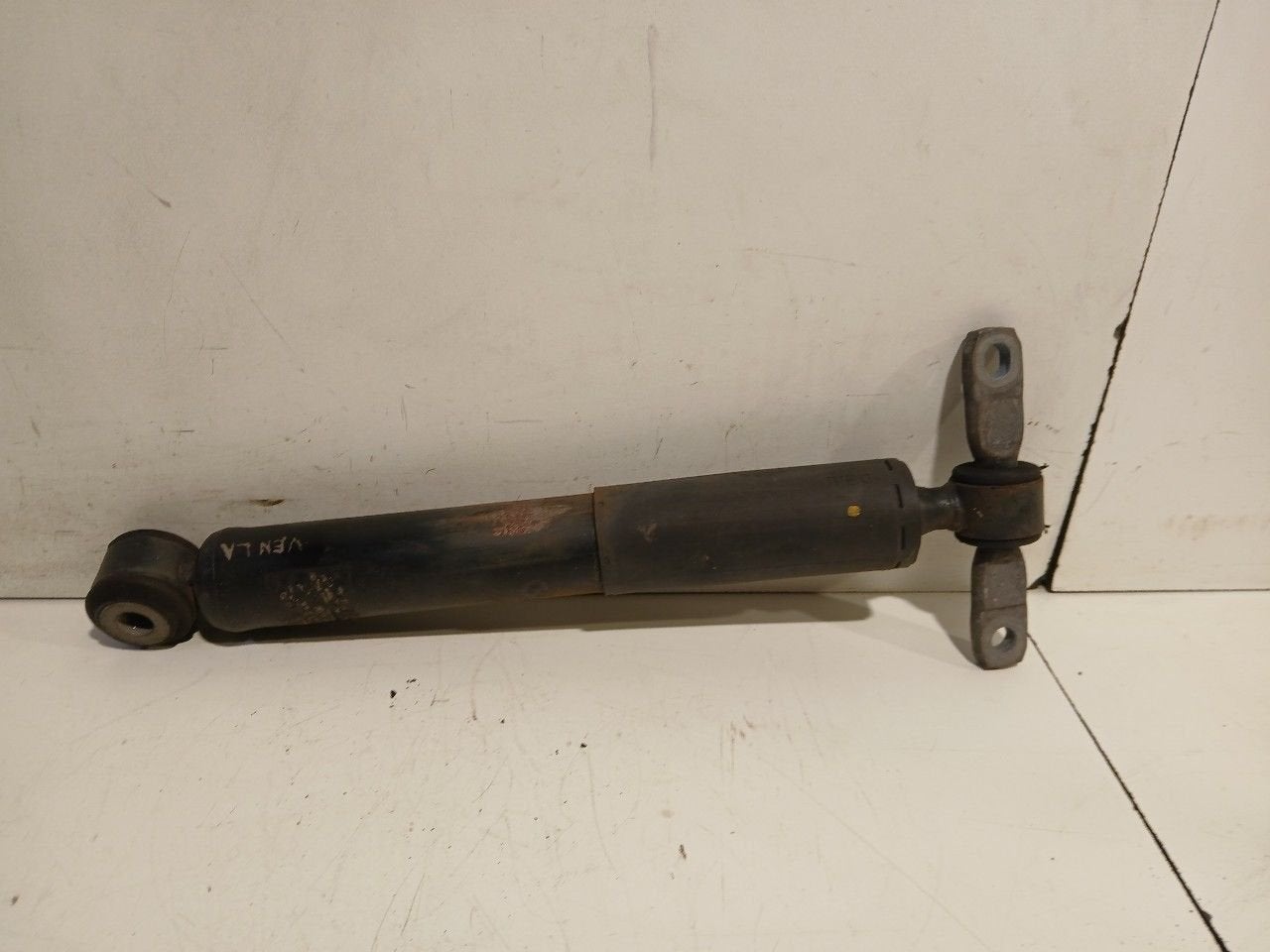 Schokbreker rechts achter Opel Combo, Onderdelen@venauto.nl, Van der Ven Autorecycling B.V., Ettenseweg 76, 4706 PB Roosendaal, The Netherlands