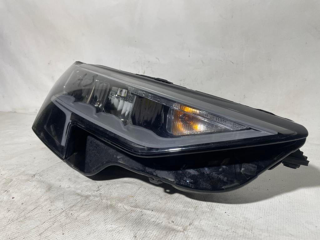 Phare droit Audi A3 8Y0941012, Audi, Enlèvement, Utilisé