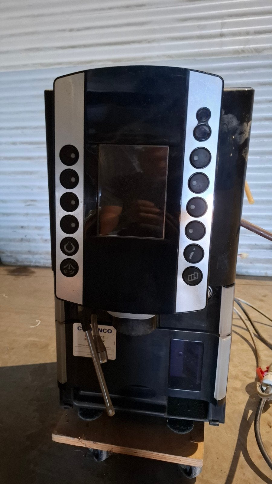 Machine à café Carimali + lait + chocolat + armoire complète, Enlèvement
