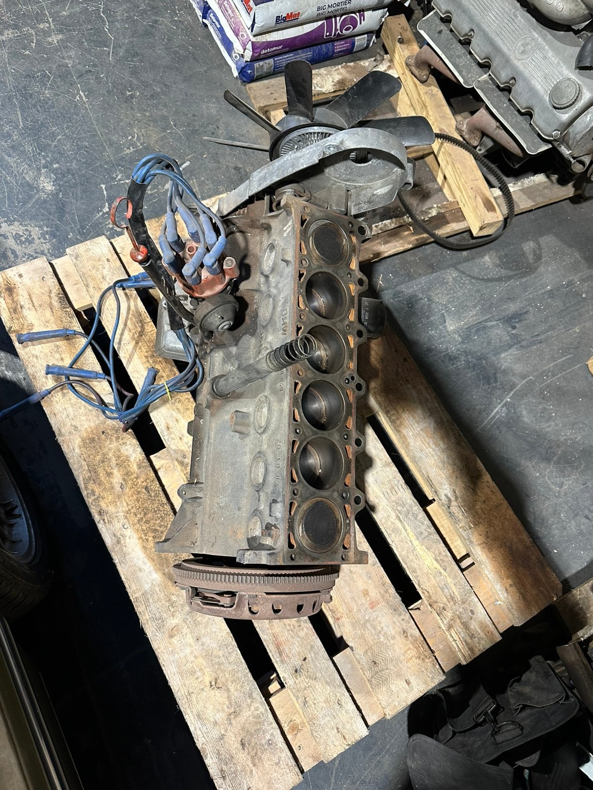 Bas moteur E30 323 complet, Ophalen