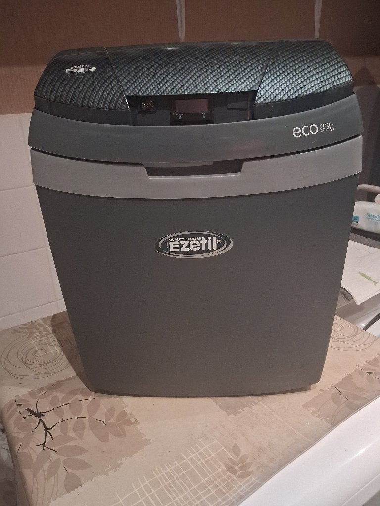 refroidisseur - Ezetil 776676 E3000 thermoélectrique E3000, Enlèvement, Comme neuf, Glacières, Électrique