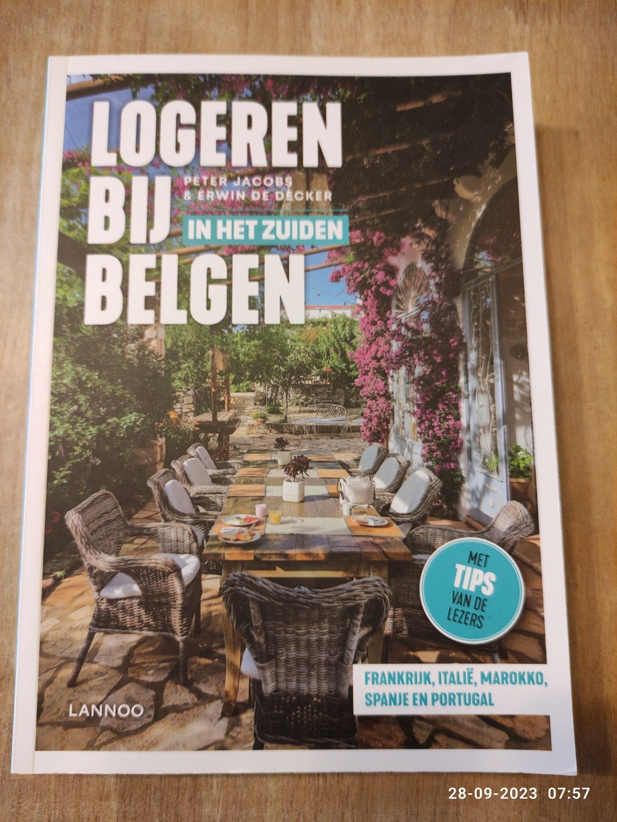 Logeren bij belgen in het zuiden., Ophalen, Zo goed als nieuw, Reisgids of -boek