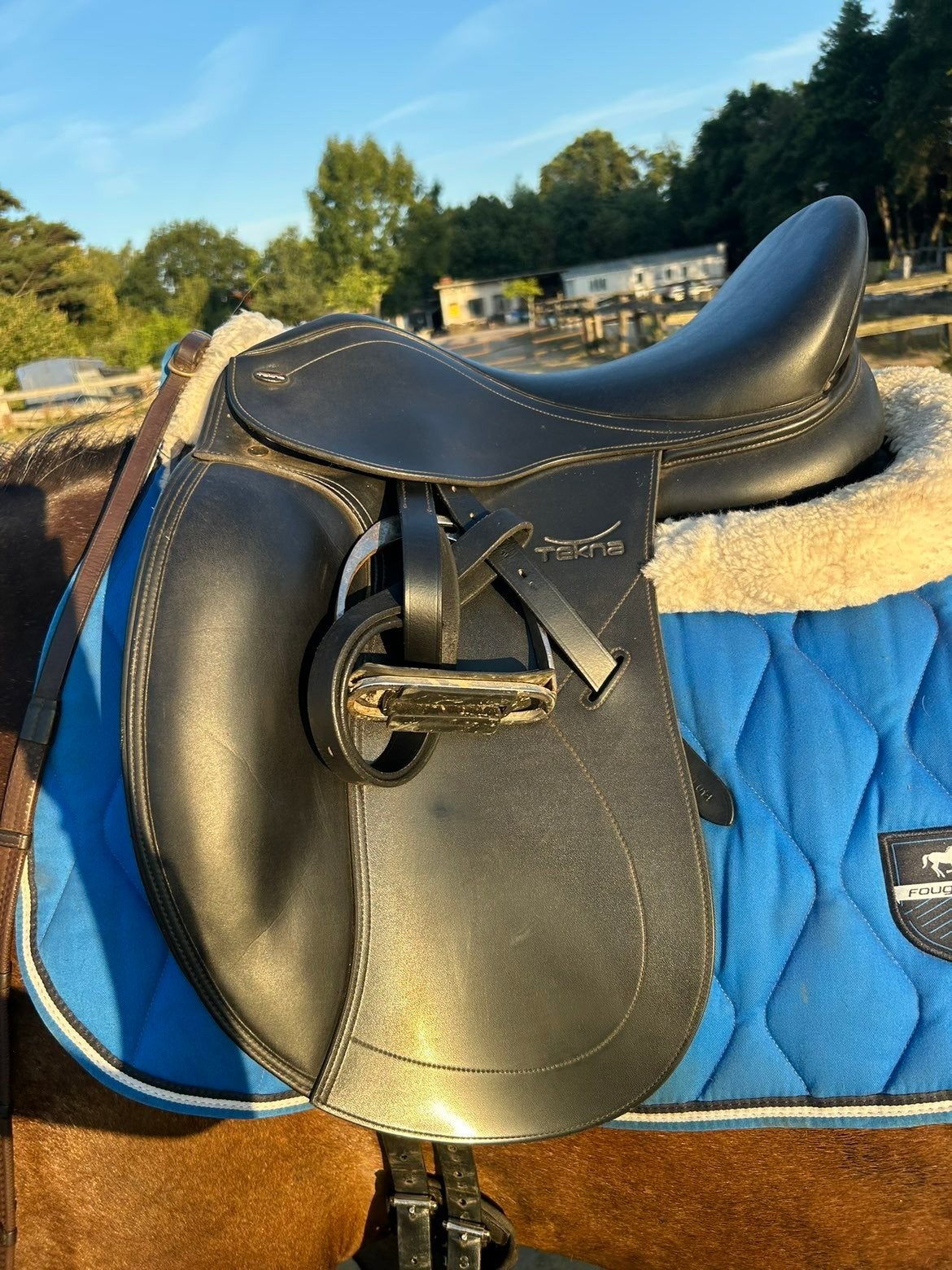 dressuurzadel tekna 17inch, Dieren en Toebehoren, Ophalen of Verzenden, Tekna