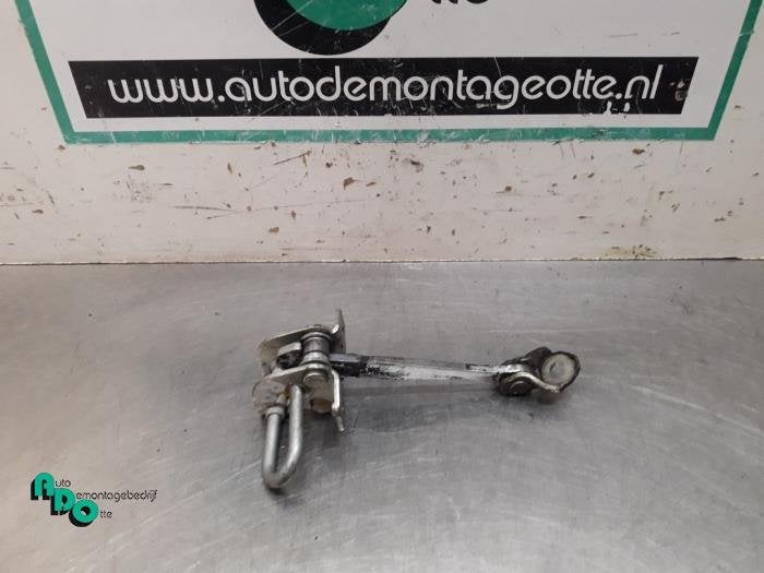 Butée 4portes arrière droite d'un Fiat Panda (Panda 03-), -, 3 mois de garantie, Utilisé, Fiat