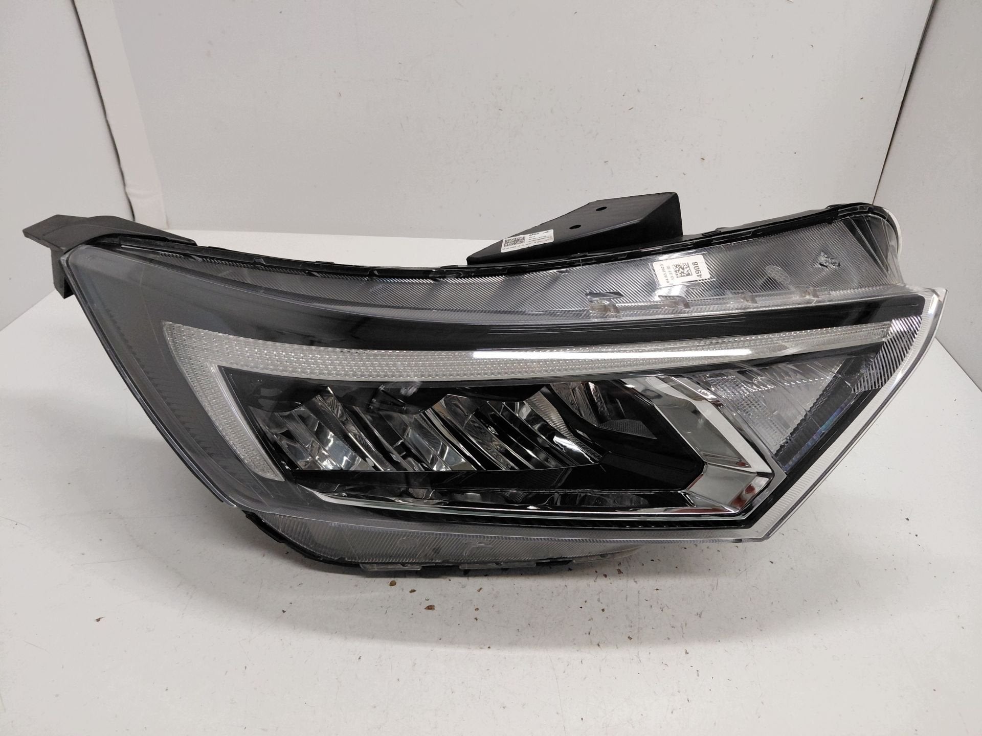 Phare droit Hyundai i20 III 92102Q0100, Autos : Pièces & Accessoires, Heolleung-ro 12
06797  Seoul, Info@hyundai.com, Utilisé