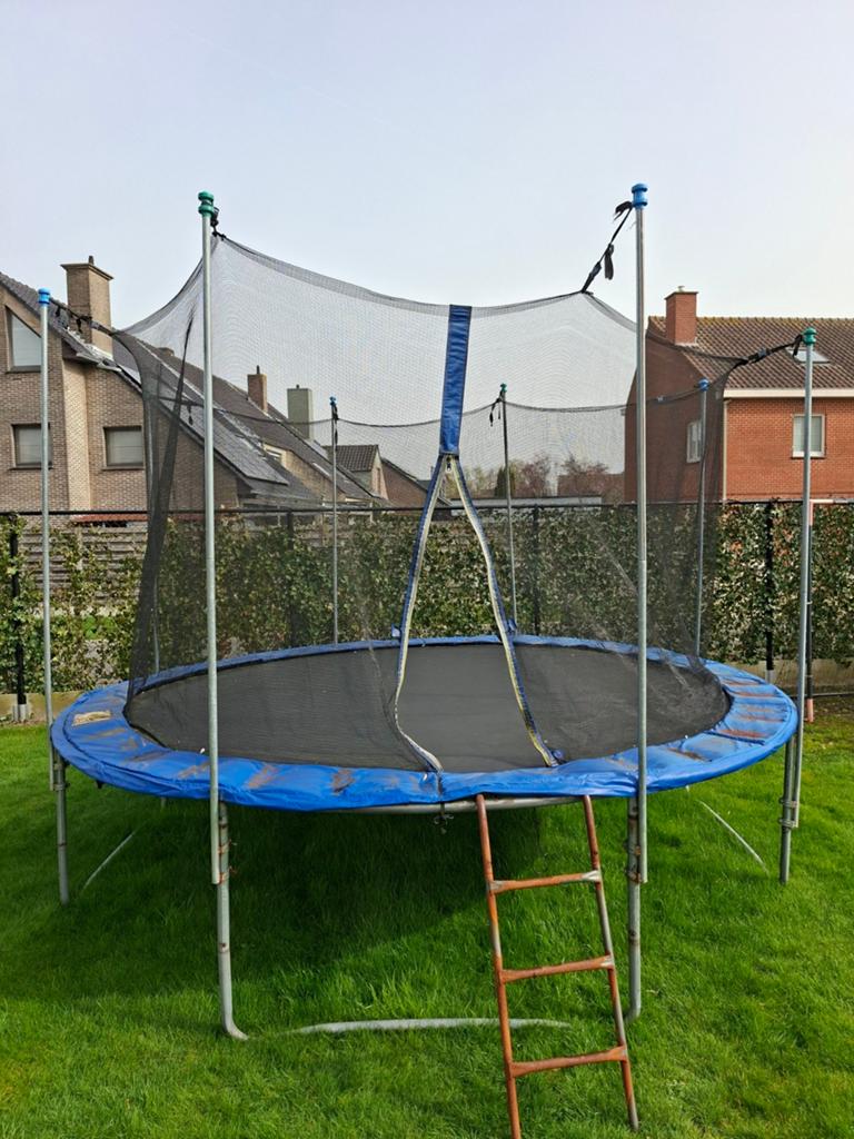 Gratis trampoline, Kinderen en Baby's, Speelgoed | Buiten | Trampolines, Ophalen