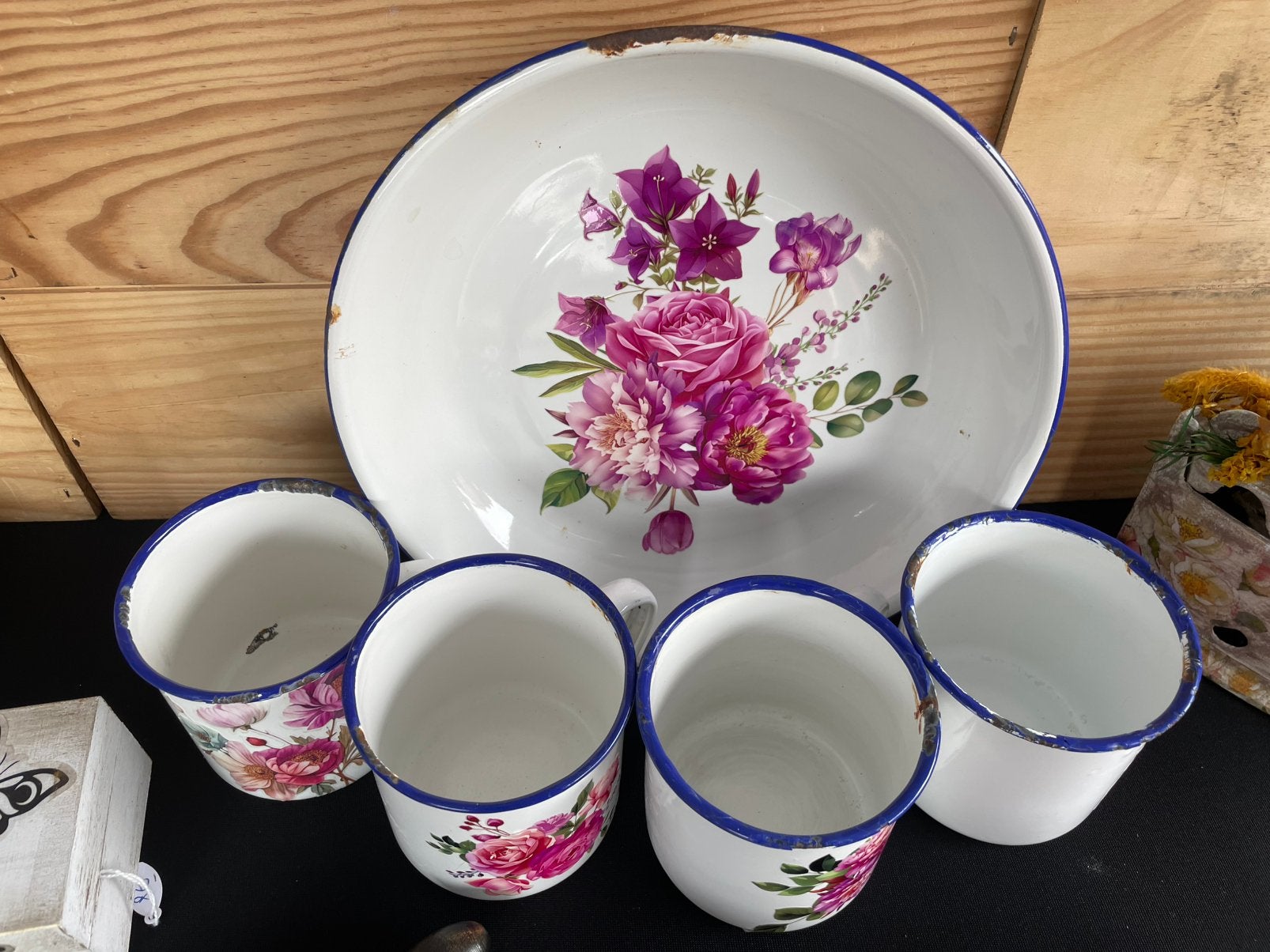 Vasque avec 4 tasses, Maison & Meubles, Enlèvement ou Envoi, Vintage, Utilisé, Métal