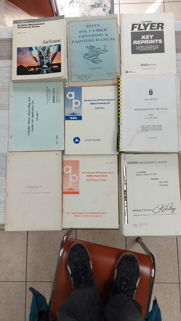 Luchtvaart boeken ., Ophalen