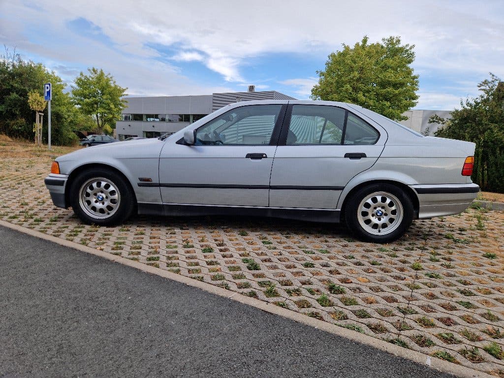 BMW 318 TDS 1996 Oldtimer Klaar voor licentie, foto 7