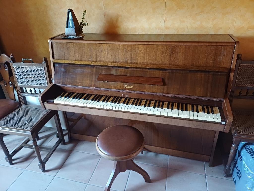 Rösler Piano, Musique & Instruments, Pianos, Comme neuf, Piano, Brun, Brillant, Enlèvement