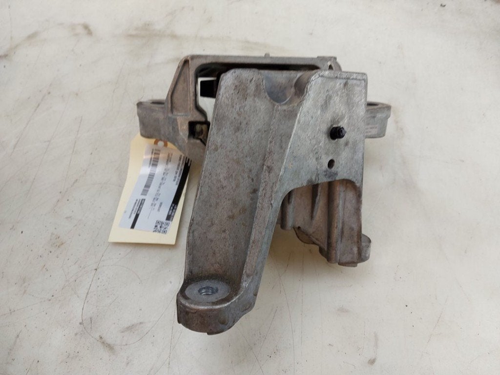 SUPPORT BOITE DE VITESSES Ford Focus 4 (01-2018/12-2025), Utilisé, Ford