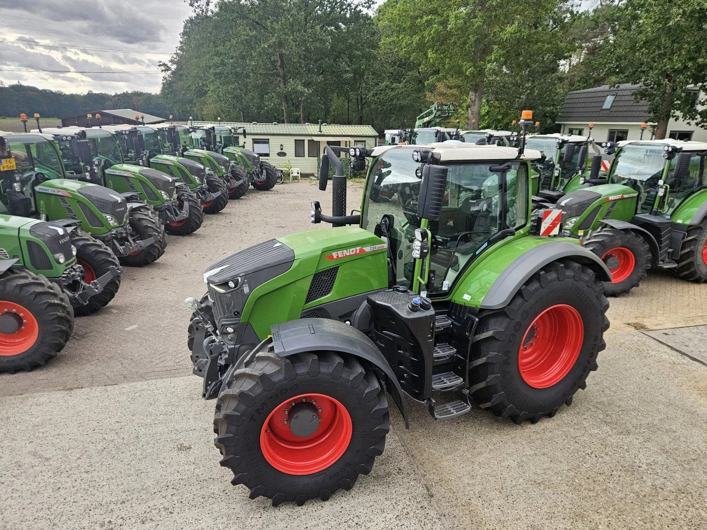 Fendt 724 Gen7 Profi Plus (720 722 726 728), Info@robluijkx.nl, Jusqu'à 2500, Utilisé, Fendt