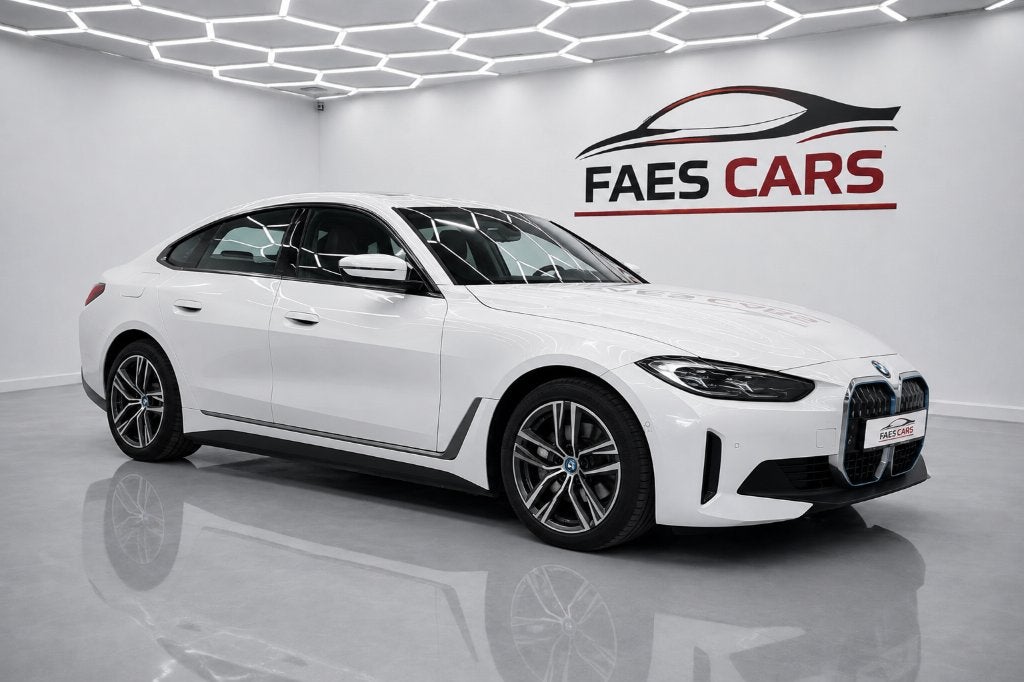 Bmw I4 Edrive 40 84 kw long range, Auto's, BMW, Wit, Leder, 5 deurs, 1600 kg