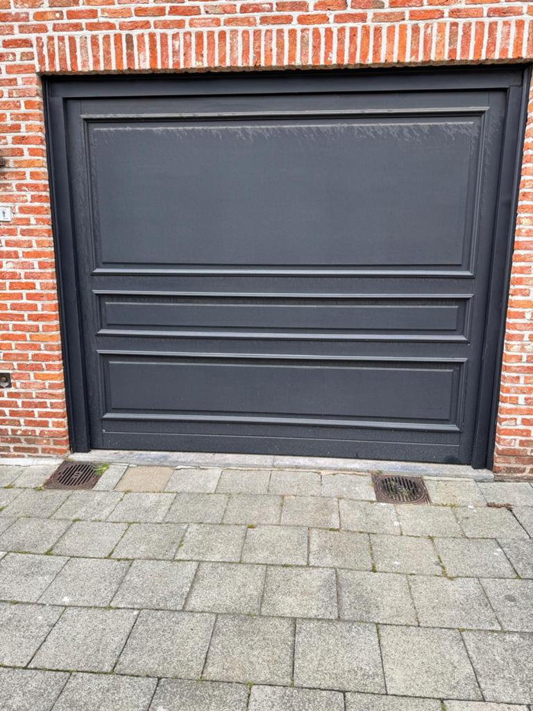 Garagepoort, Ophalen, Zo goed als nieuw
