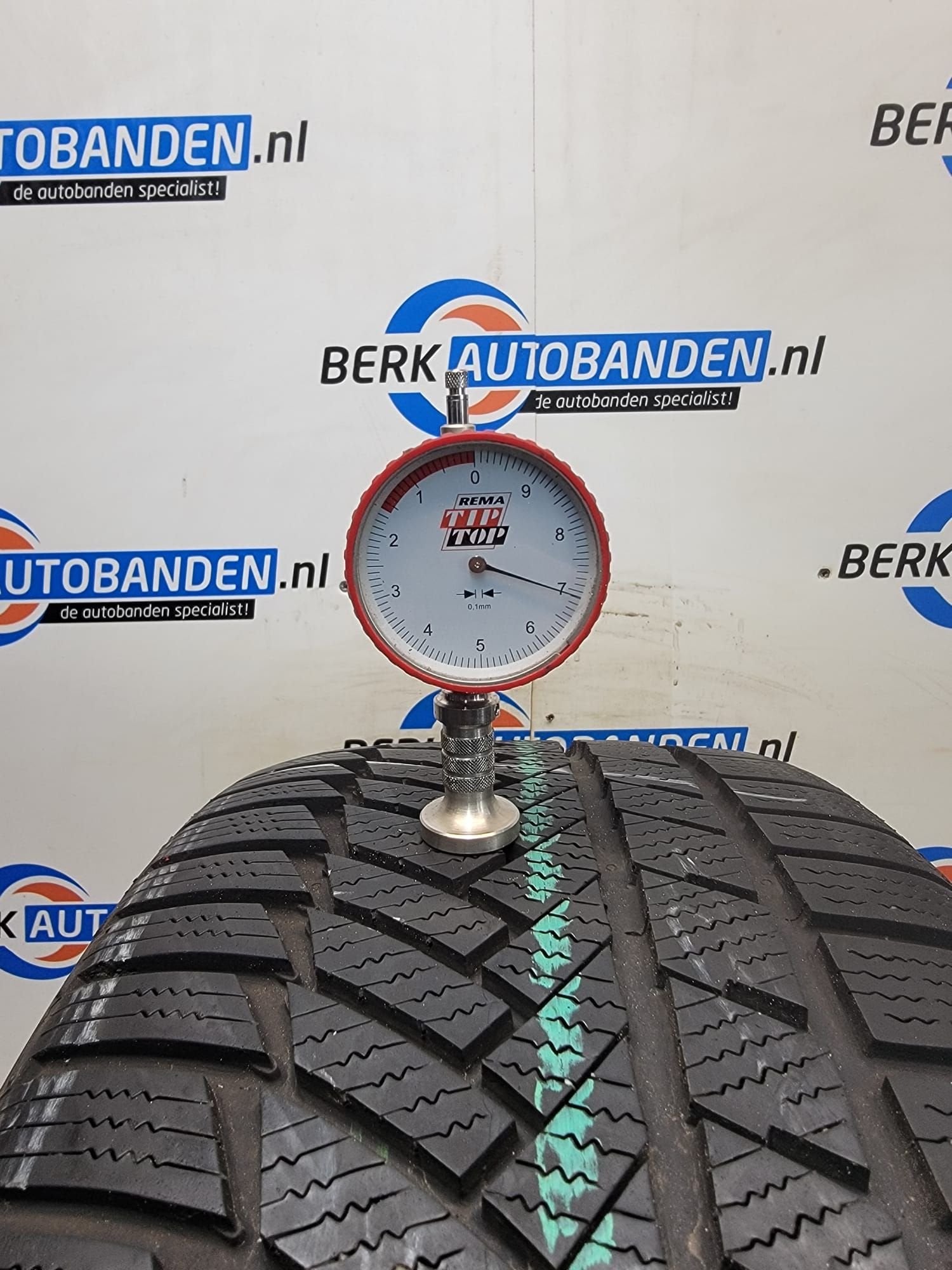 2x Continental WinterContact TS850P 235/35 R19 91W XL 235/35, Autos : Pièces & Accessoires, Pneus hiver, Véhicule de tourisme