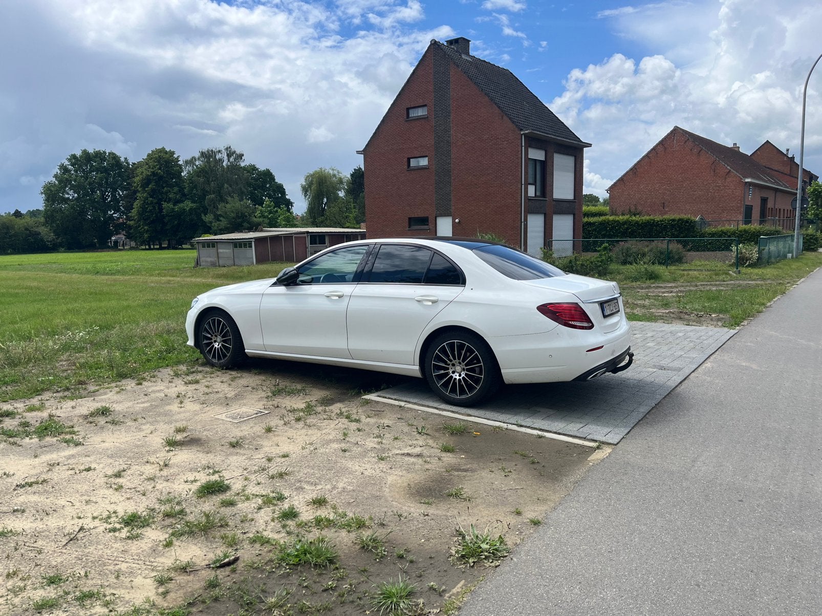 220 E.  04/2016, Auto's, Automaat, 4 deurs, Euro 6, Wit