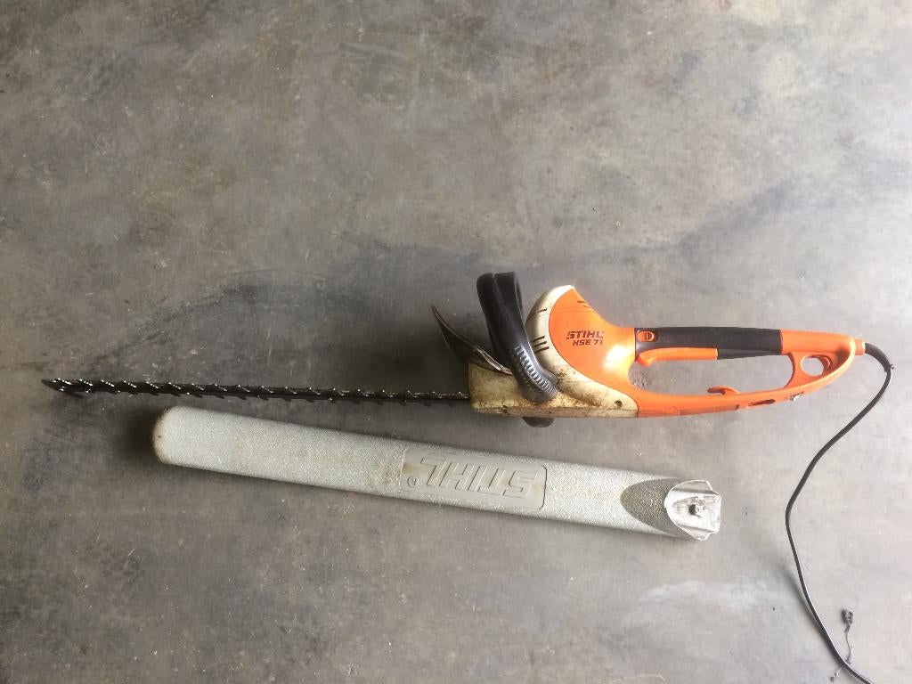 Taille-haie électrique STIHL HSE 71, Jardin & Terrasse, Taille-haies, Enlèvement, Utilisé, Électrique, Stihl