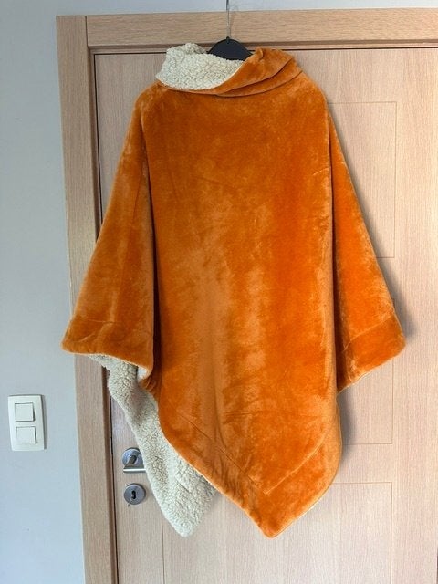 Teddy poncho (nr2139a), Kleding | Dames, Homewear, Maat 38/40 (M), Ophalen of Verzenden, Zo goed als nieuw, De witte Lietaer
