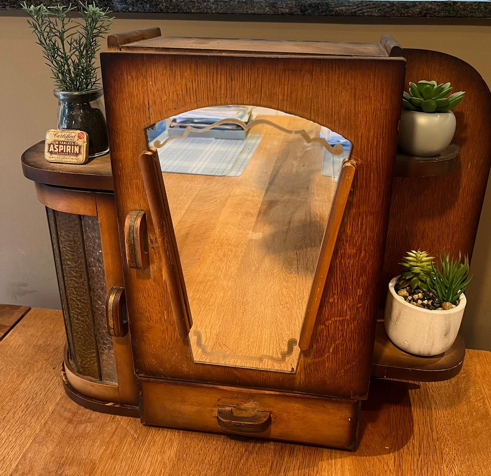 Prachtg apotheekkastje!, Antiquités & Art, Antiquités | Miroirs, Enlèvement, Autres formes, 50 à 100 cm, Moins de 100 cm