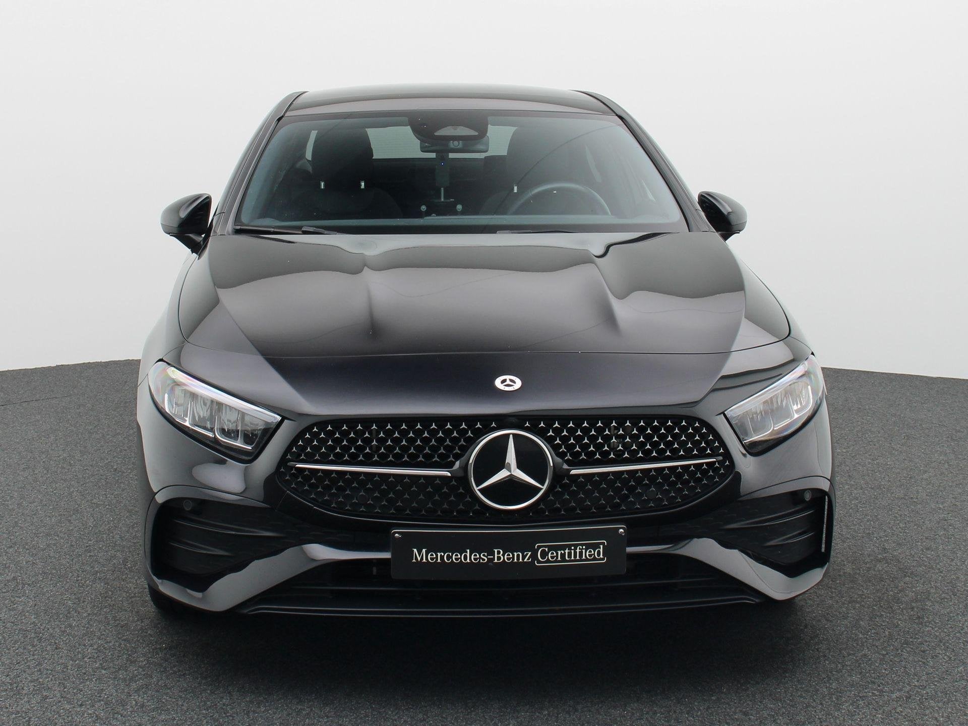 Mercedes-Benz A-Klasse 250 e Berline AMG Line + PANORAMISCH, Achat, 16 kWh, Noir, 120 kW