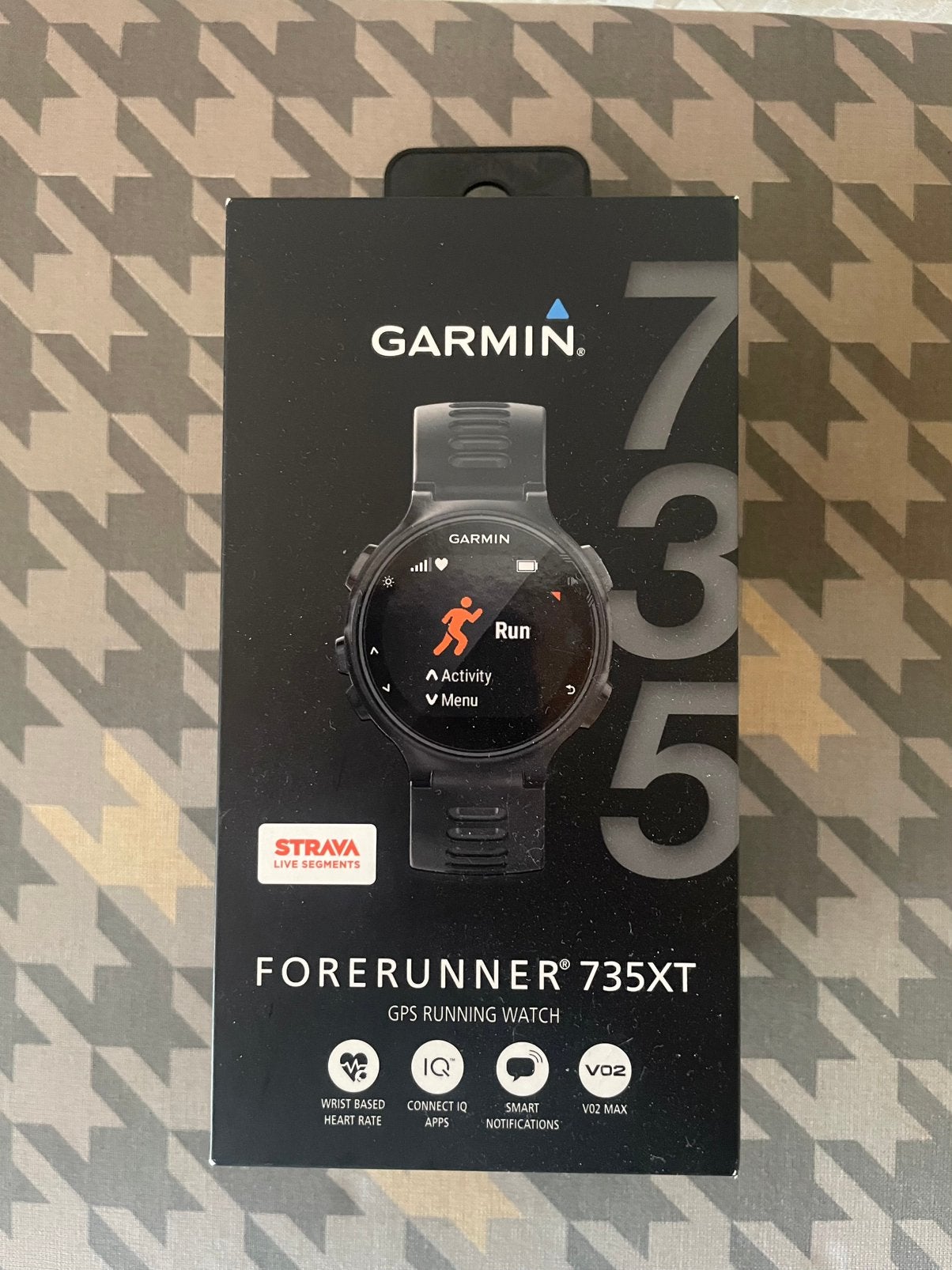 Garmin Forerunner 735XT - met doos en laadkabel, Bijoux, Sacs & Beauté, Montres de sport, Comme neuf, Noir, Distance, Bandage calorique
