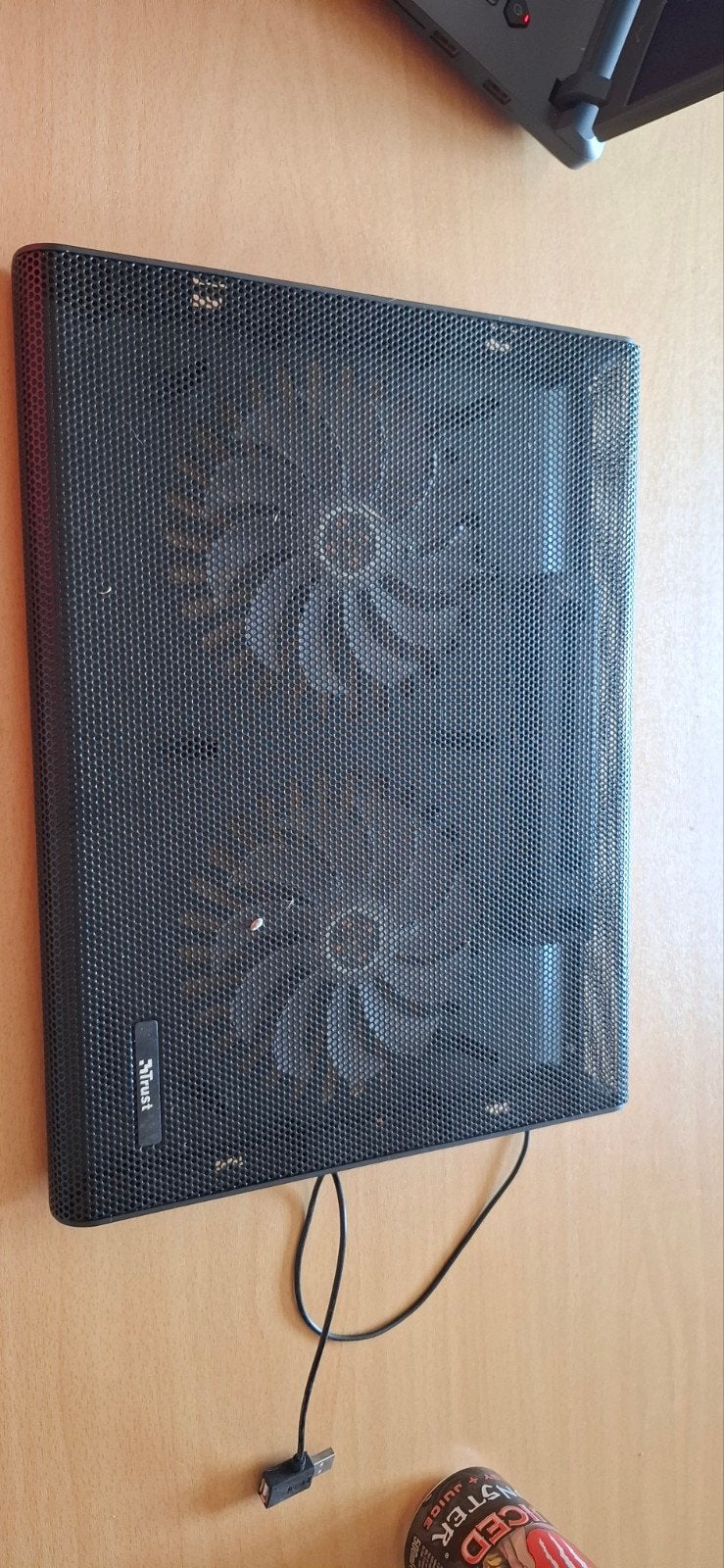 Trust laptopkoeler met 2 ventilatoren – Werkt perfect, Computers en Software, Ophalen
