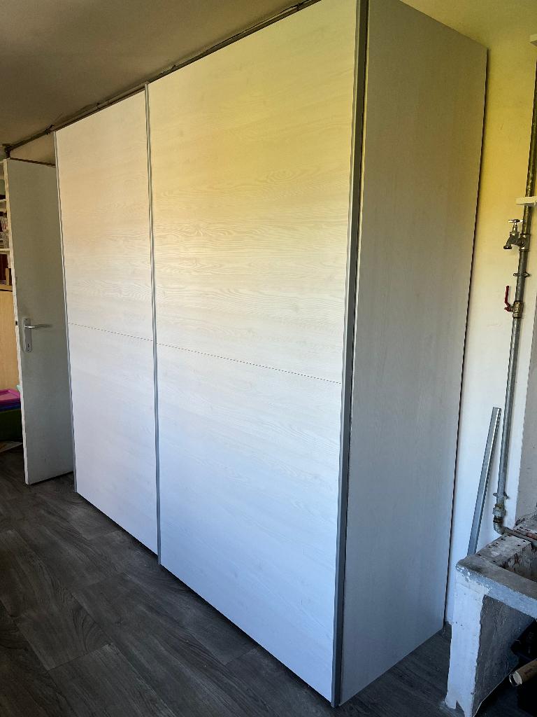 Kledingkast met schuifdeuren – Jonckheere, Huis en Inrichting, Kasten | Kleerkasten, Ophalen, 200 cm of meer, 200 cm of meer, Overige houtsoorten