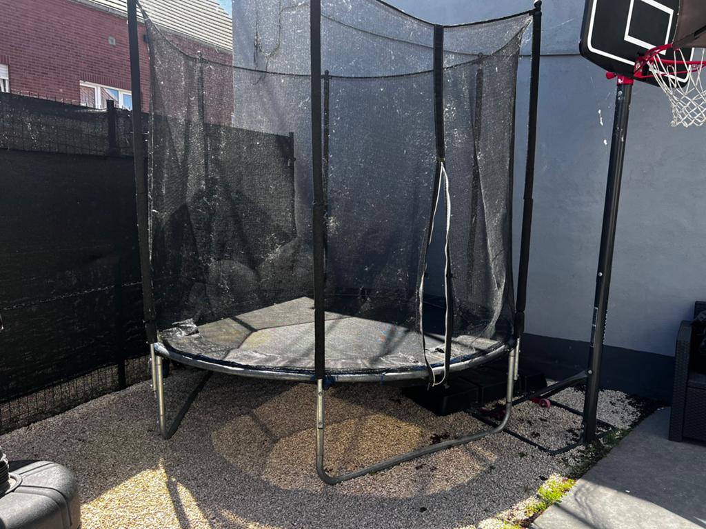 Trampoline gratuit, Enlèvement, Utilisé