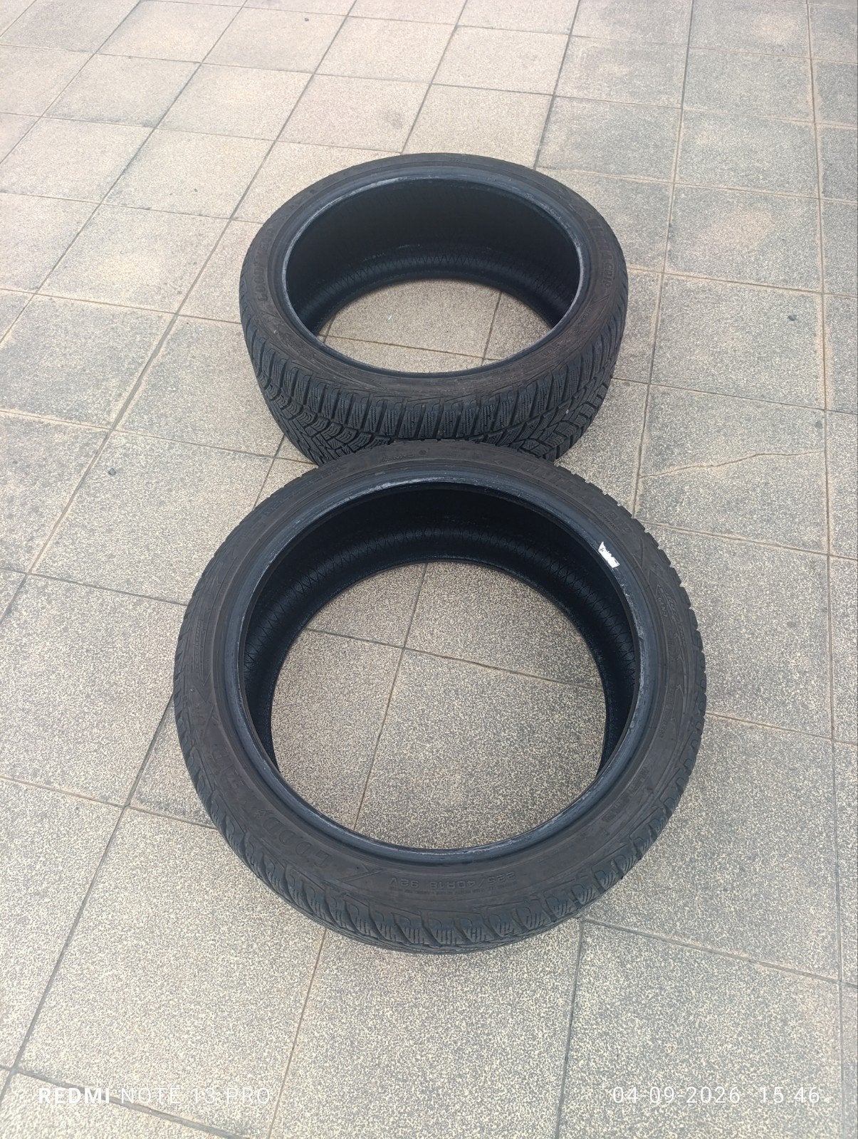 Pneus 92V 225/40R/18, Enlèvement ou Envoi