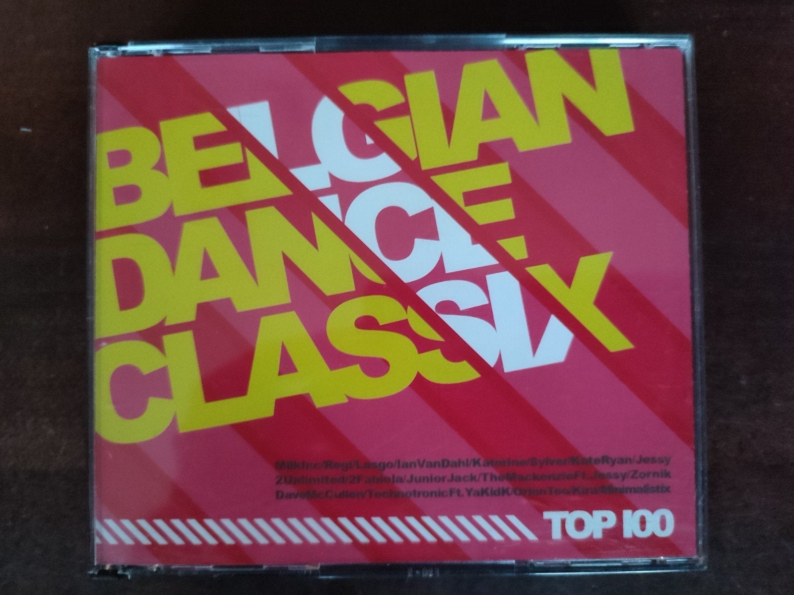 Coffret de 4 CD : BELGIAN DANCE CLASSIX TOP 100, Enlèvement ou Envoi, Comme neuf