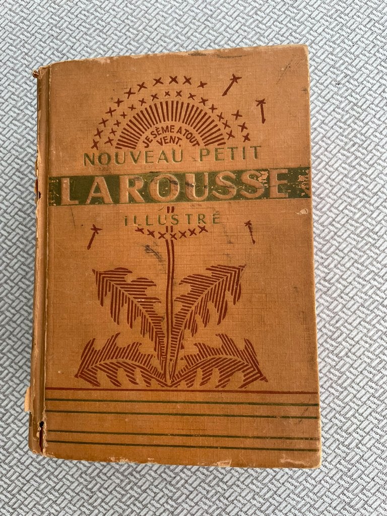 Le petit Larousse illustré 1947, Enlèvement