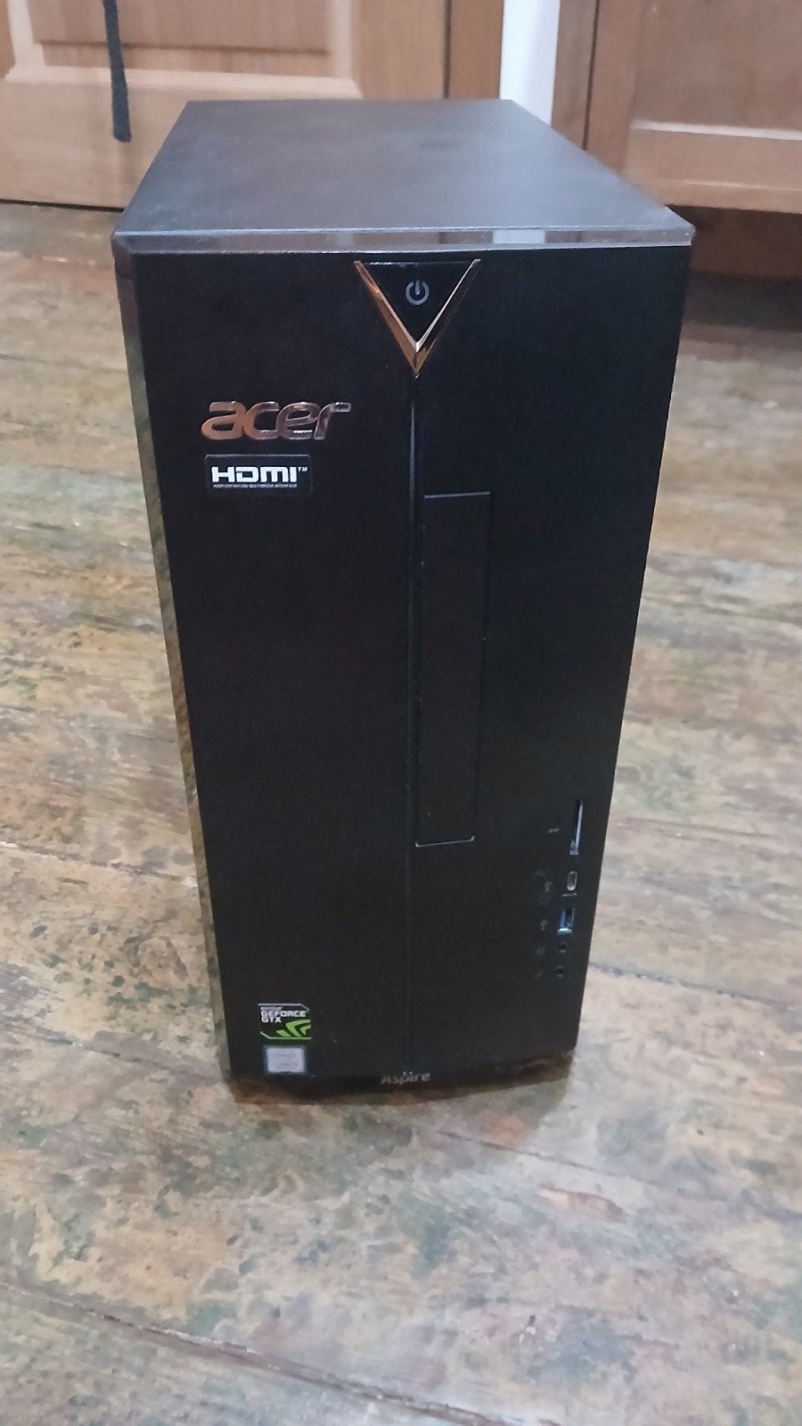ACER PC + Bedrading, Computers en Software, Desktop Pc's, Ophalen, Gebruikt, 8 GB, Gaming