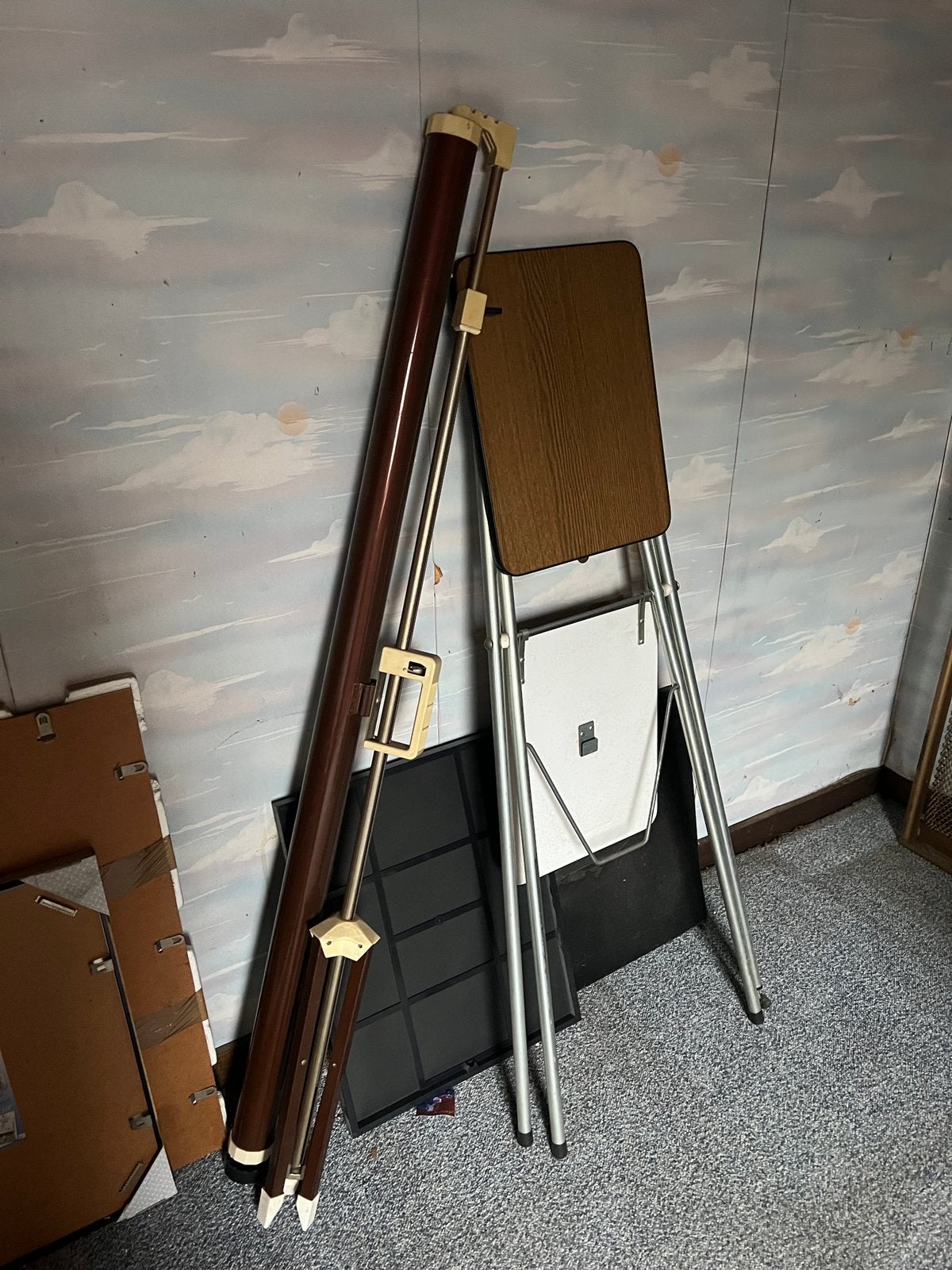 Scherm en tafel voor diaprojector, Ophalen, Gebruikt, Met scherm