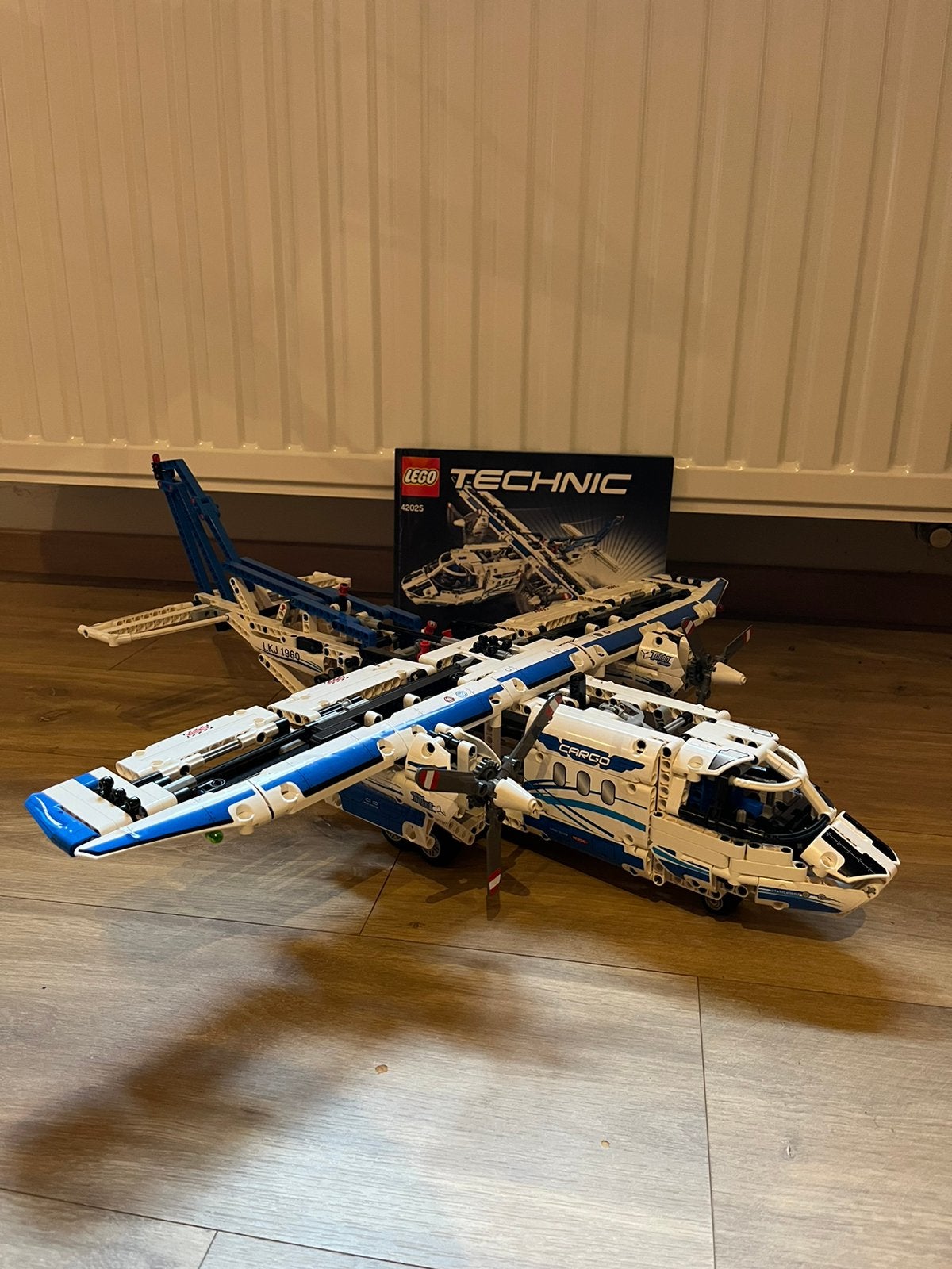 Avion cargo Lego Technic 42025, Hobby & Loisirs créatifs, Enlèvement ou Envoi, Comme neuf