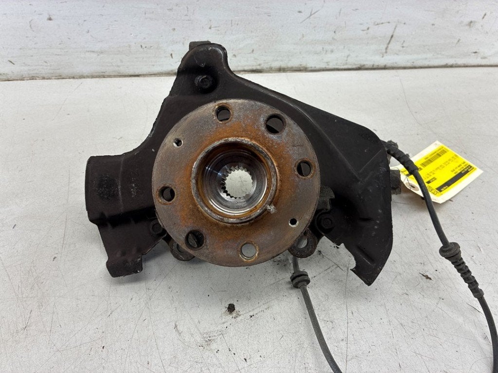 FUSEE RECHTS VOOR Opel Adam (|13388768|13431897|), Gebruikt, Opel, Opel Automobile GmbH, Kontakt-opel@opel.com