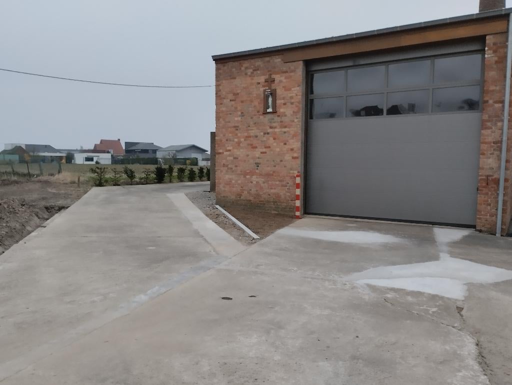 Ardooie, (bij Roeselare) Te Huur: Magazijnen van 140 en 20m², Enlèvement ou Envoi, Autre catégorie