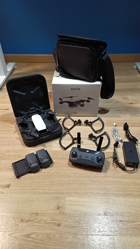 Dji Spark Fly More Combo, Drone avec caméra, Moins de 15 minutes, Comme neuf, Qualité standard