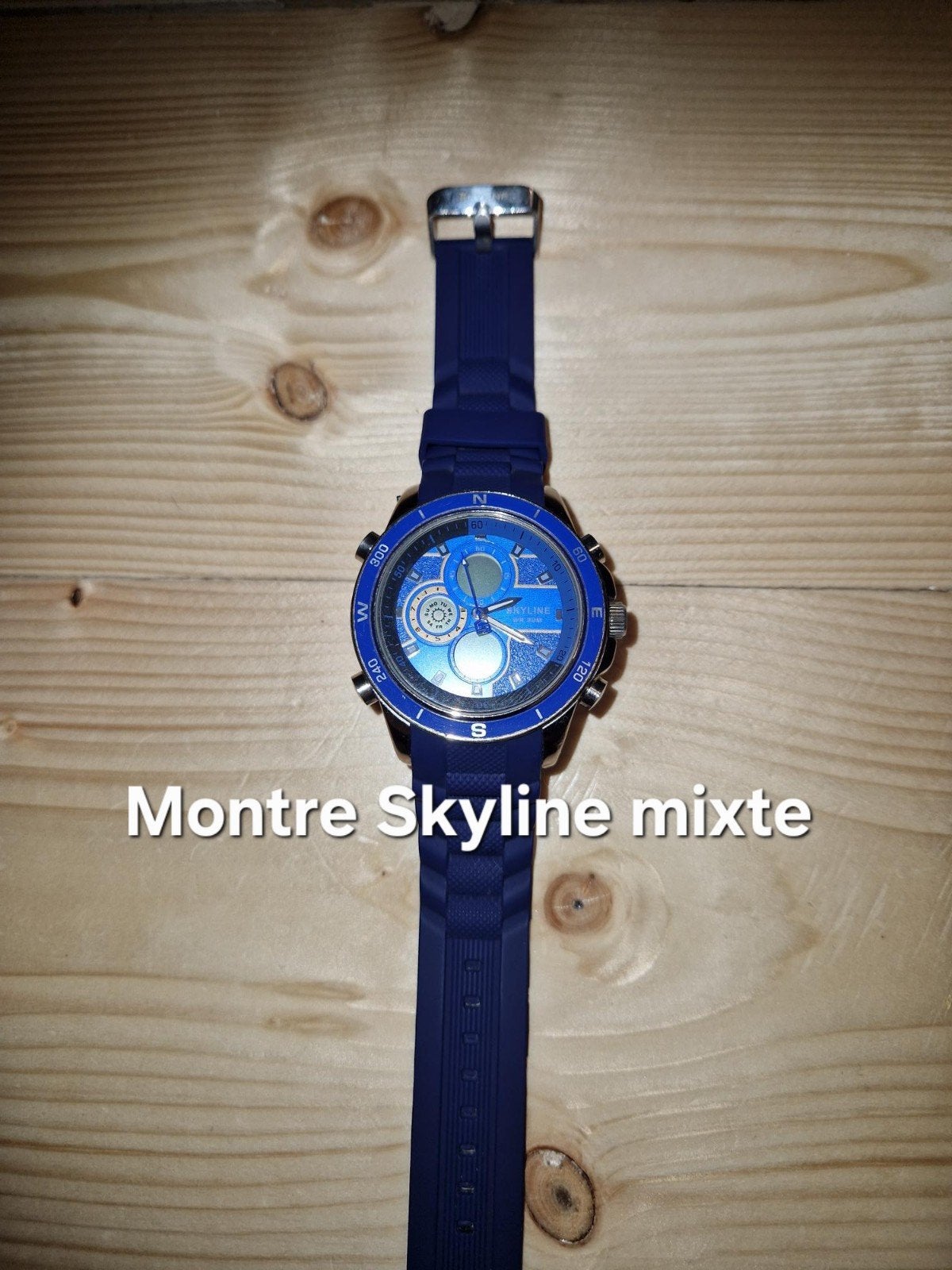 Montre skyline mixte, Bijoux, Sacs & Beauté, Montres | Hommes, Enlèvement ou Envoi, Comme neuf, Montre-bracelet