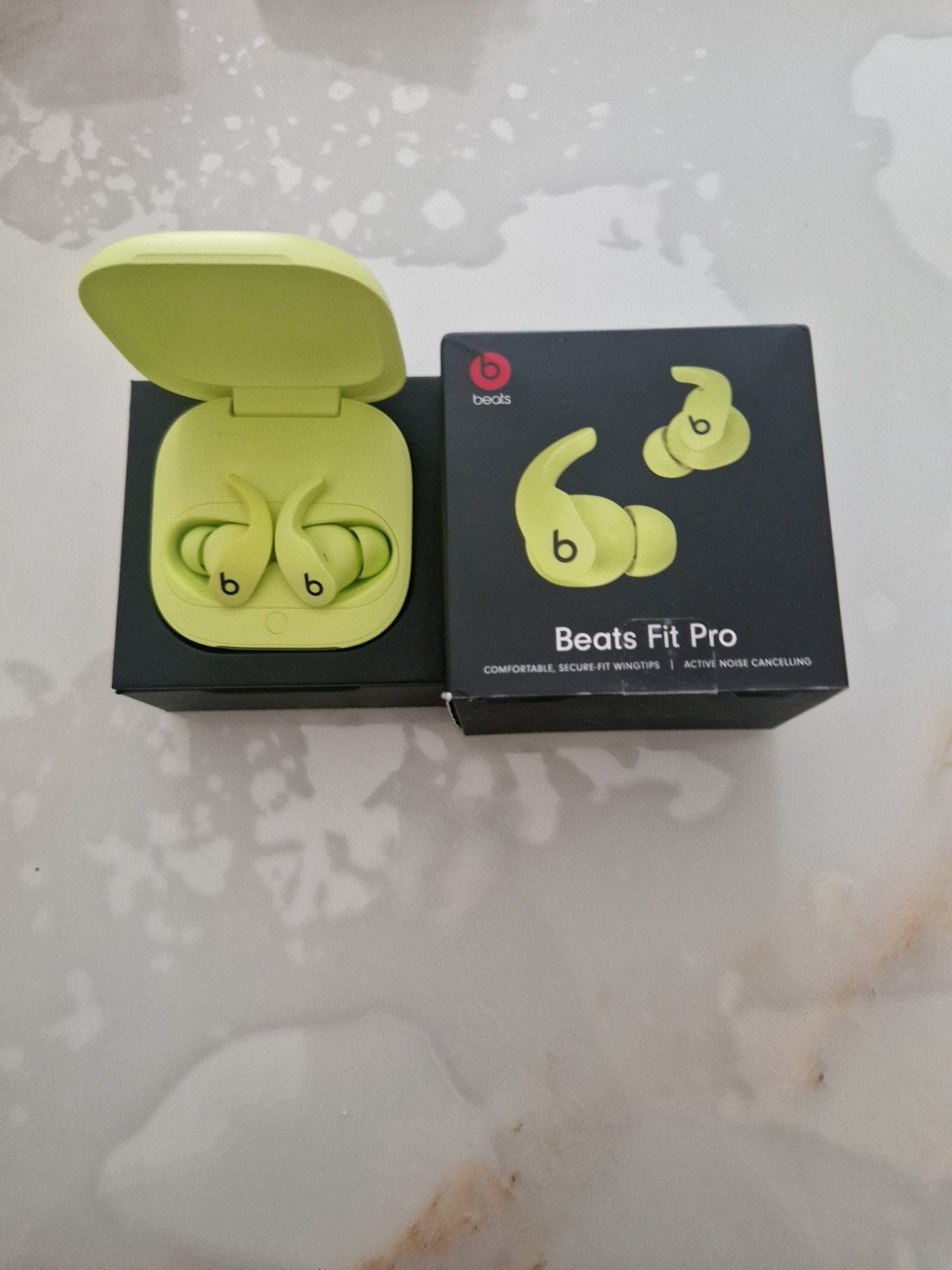 Beats fit pro geel nieuw, Ophalen of Verzenden