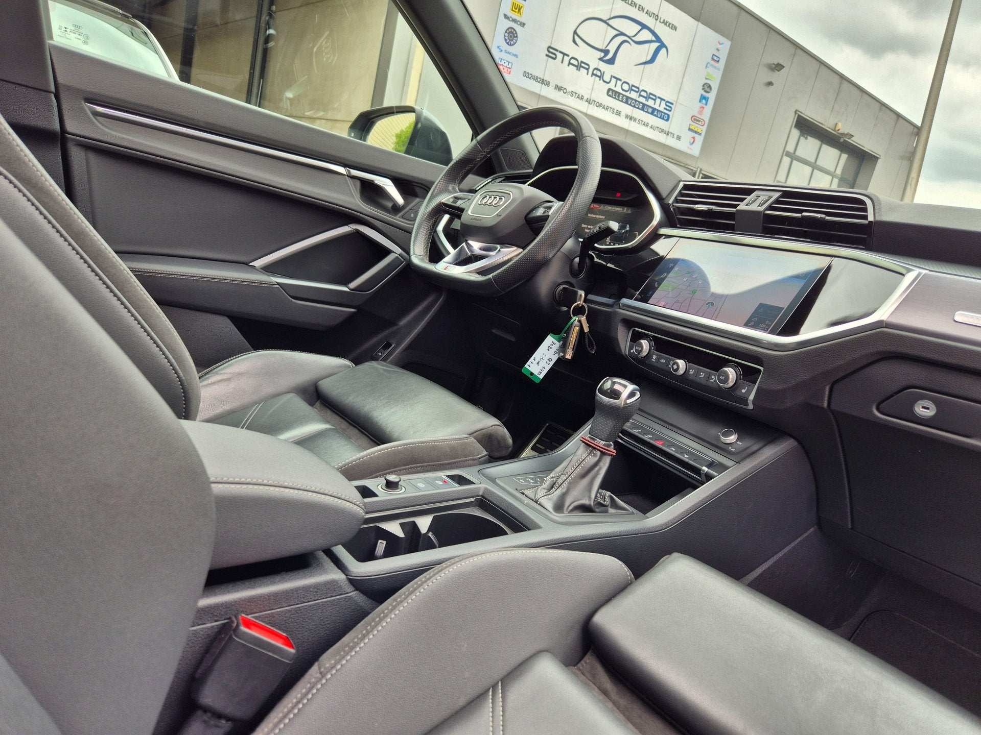 Audi Q3 35Tfsi 3x S-Line/Automaat/Pano/Led/Led/88.000km, Auto's, Automaat, Gebruikt, Bedrijf, Hybride Elektrisch/Benzine