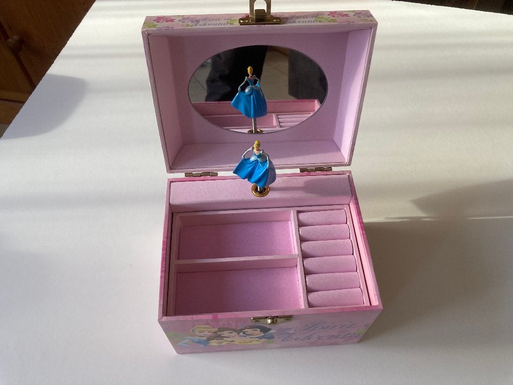 coffret à bijoux musical (avec danseuse) - comme neuf, Kinderen en Baby's, Ophalen, Zo goed als nieuw, Meisje