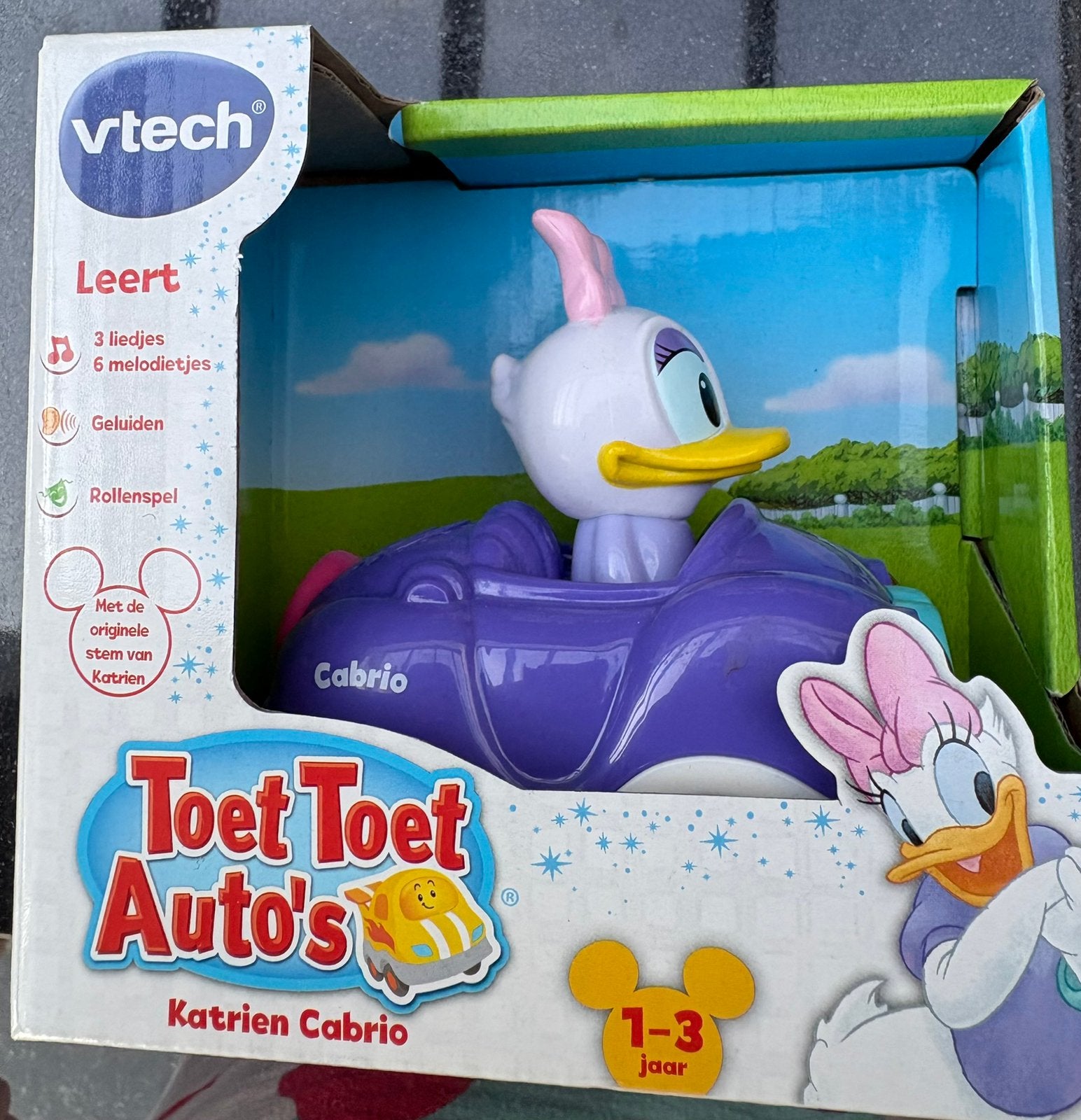 Vteck Katrien toet toet auto, Enlèvement, Neuf, 6 mois à 2 ans