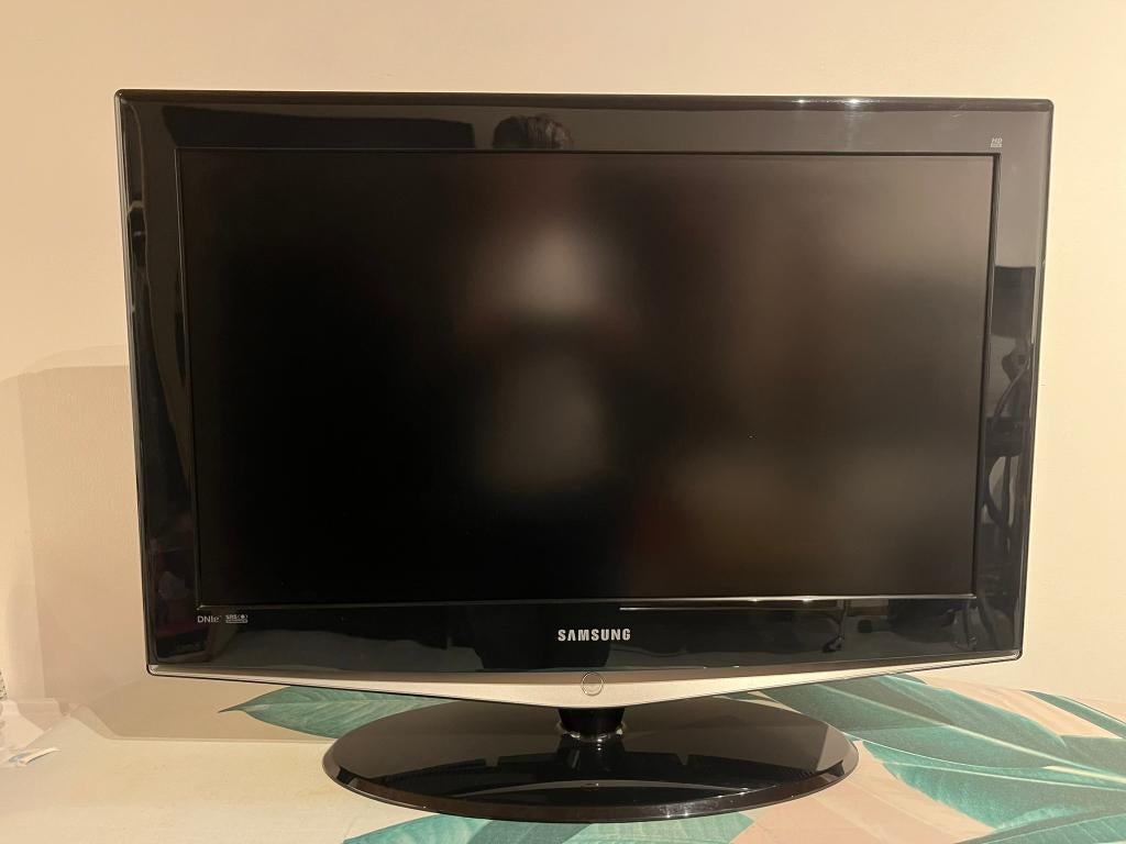 Téléviseur Samsung 32 inch, TV, Hi-fi & Vidéo, 50 Hz, LCD, Enlèvement, Samsung