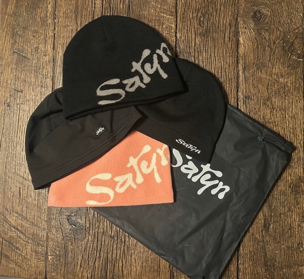 Lot de 4 bonnets Satyn, Enlèvement ou Envoi, Comme neuf, One size fits all, Chapeau